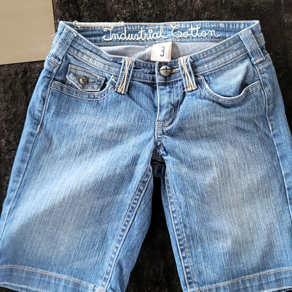 Sz. 3 Bermuda Denim Shorts by Industrial Cotton